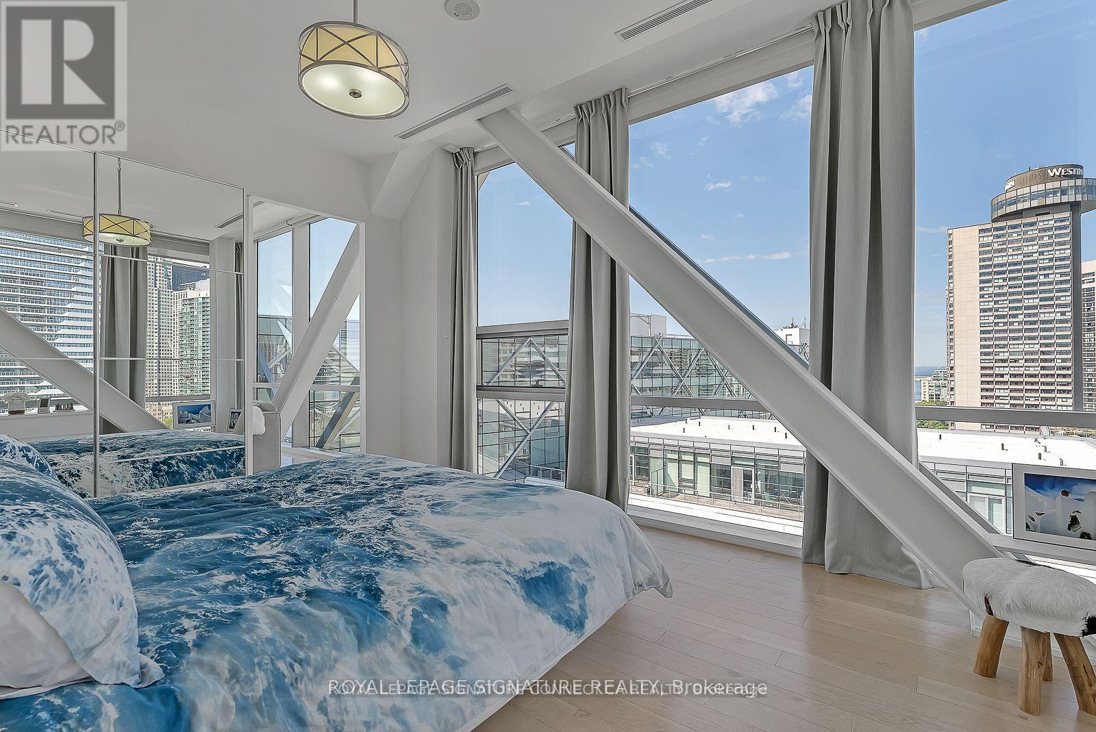 1401 - 39 Queens Quay E, Toronto, Ontario  M5E 0A4 - Photo 11 - C12504376