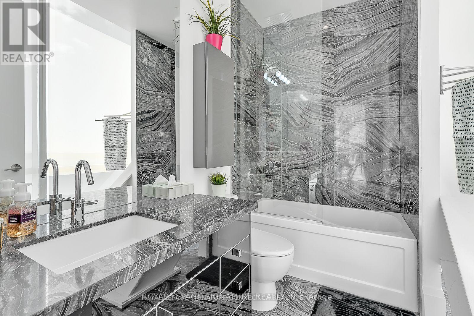 1401 - 39 Queens Quay E, Toronto, Ontario  M5E 0A4 - Photo 12 - C12504376