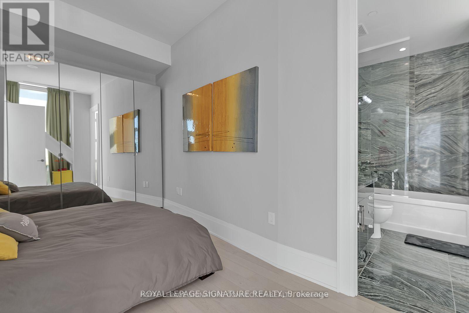 1401 - 39 Queens Quay E, Toronto, Ontario  M5E 0A4 - Photo 13 - C12504376