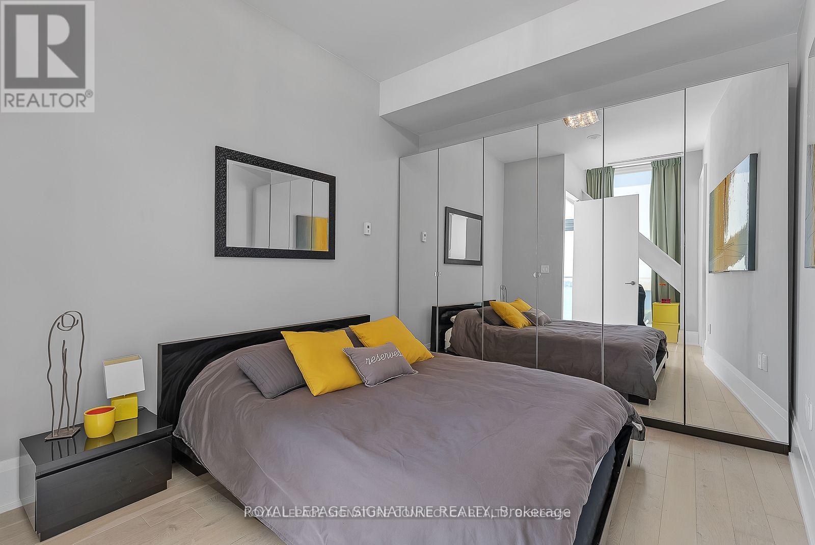 1401 - 39 Queens Quay E, Toronto, Ontario  M5E 0A4 - Photo 14 - C12504376