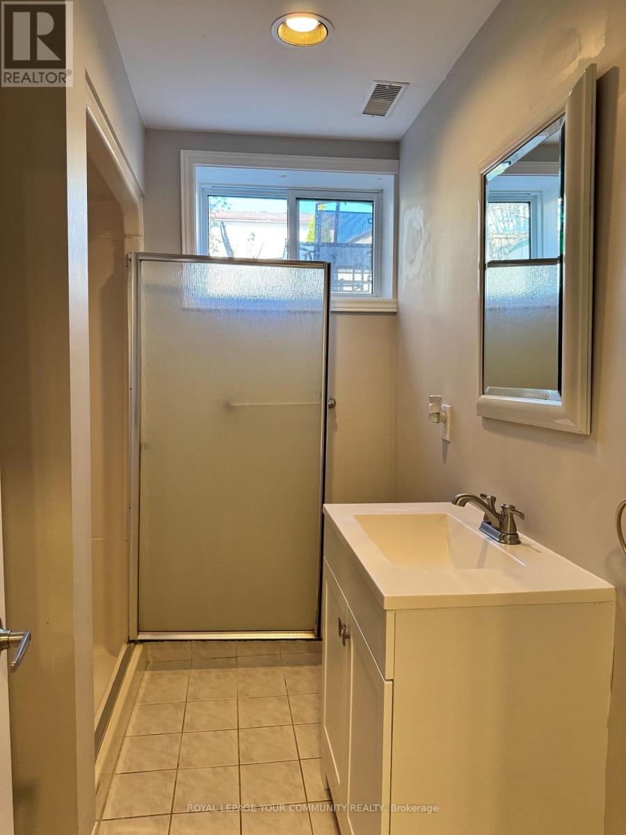 205 Talbot Crescent, Newmarket, Ontario  L3Y 1A4 - Photo 16 - N12503624