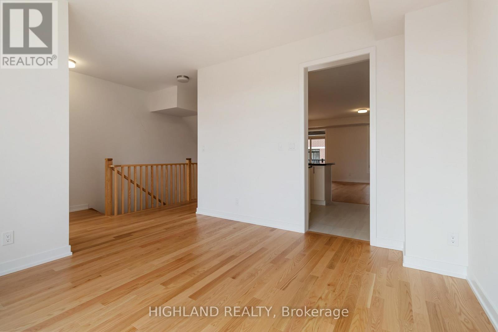 2 - 1220 Dartmouth Crescent, Oakville, Ontario  L6H 8C1 - Photo 14 - W12501064