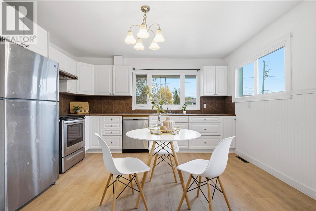 913 Miller Street, Greater Sudbury, Ontario  P3A 2W9 - Photo 5 - 2125481