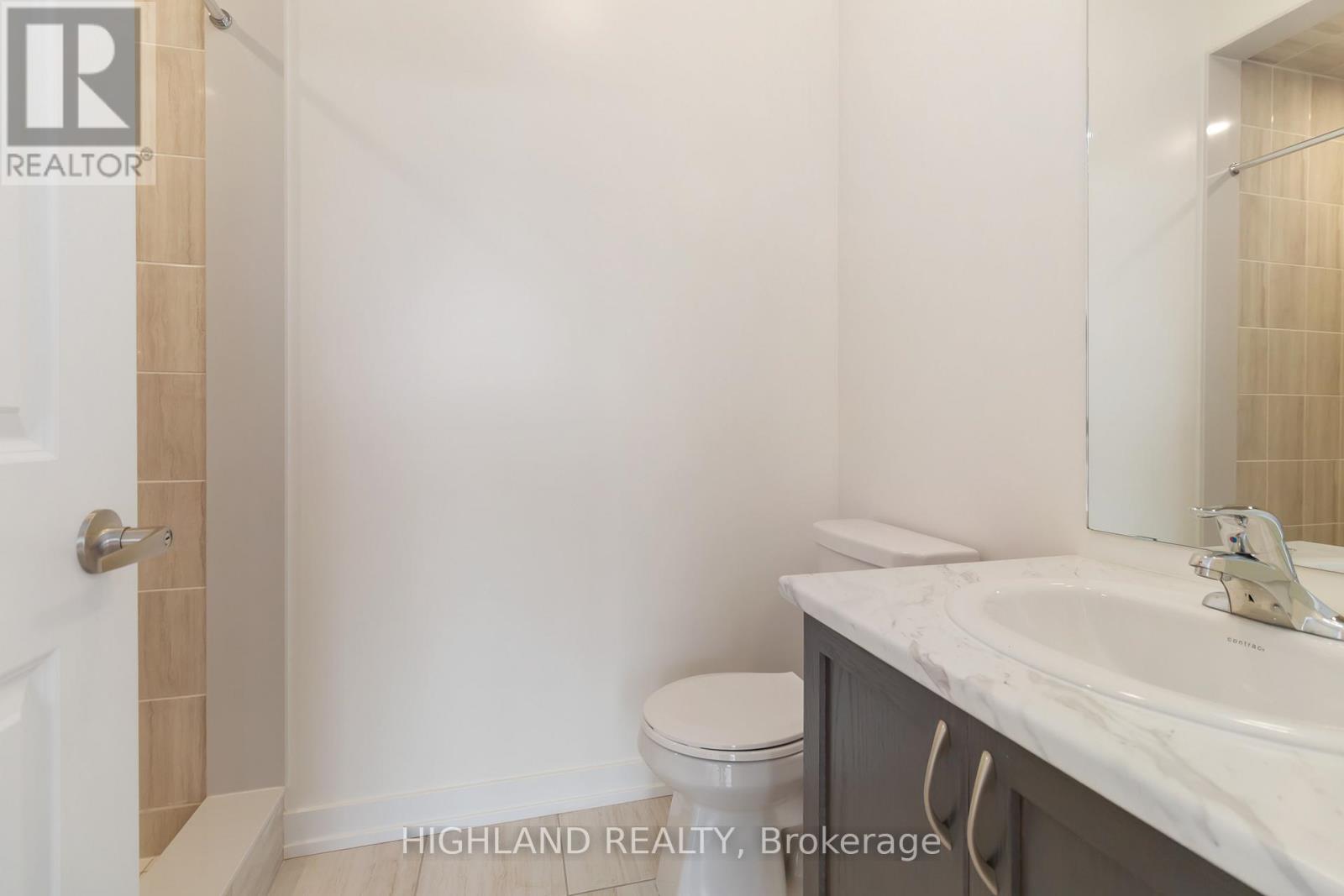 2 - 1220 Dartmouth Crescent, Oakville, Ontario  L6H 8C1 - Photo 6 - W12501064