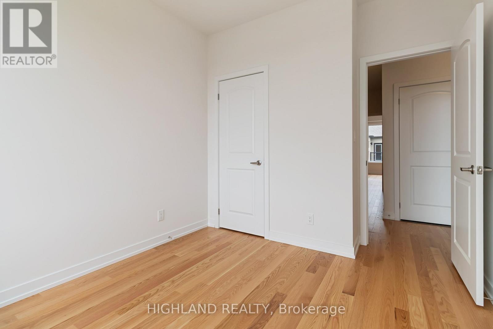 2 - 1220 Dartmouth Crescent, Oakville, Ontario  L6H 8C1 - Photo 21 - W12501064