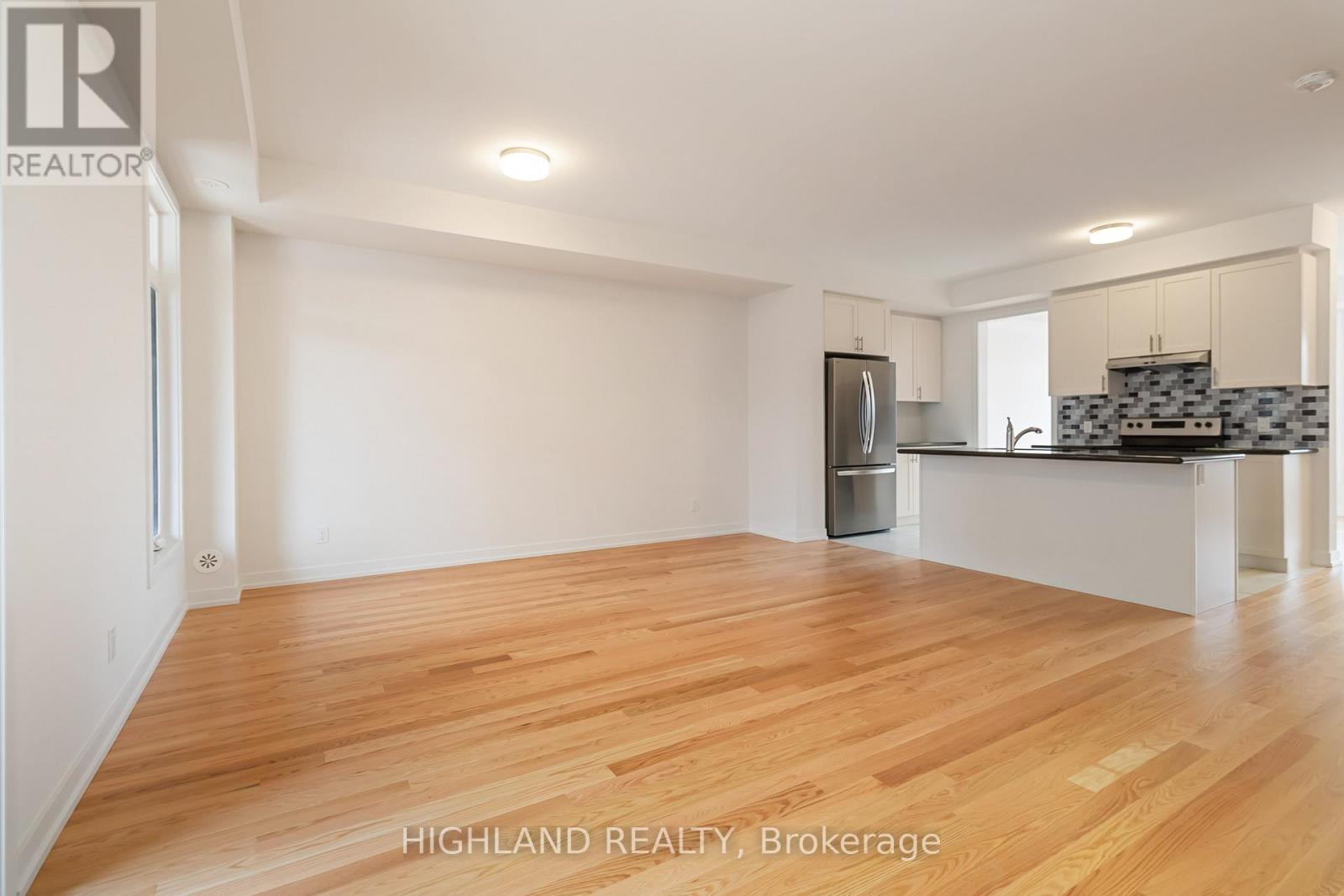 2 - 1220 Dartmouth Crescent, Oakville, Ontario  L6H 8C1 - Photo 8 - W12501064