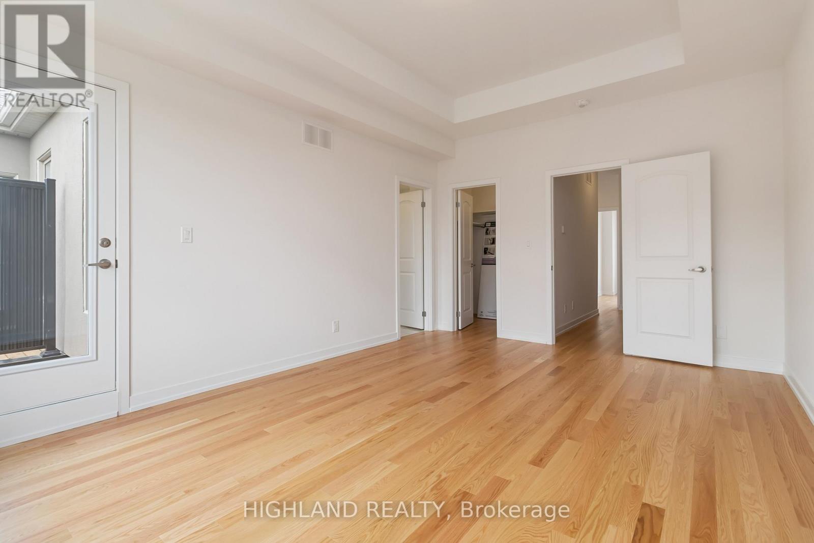 2 - 1220 Dartmouth Crescent, Oakville, Ontario  L6H 8C1 - Photo 23 - W12501064