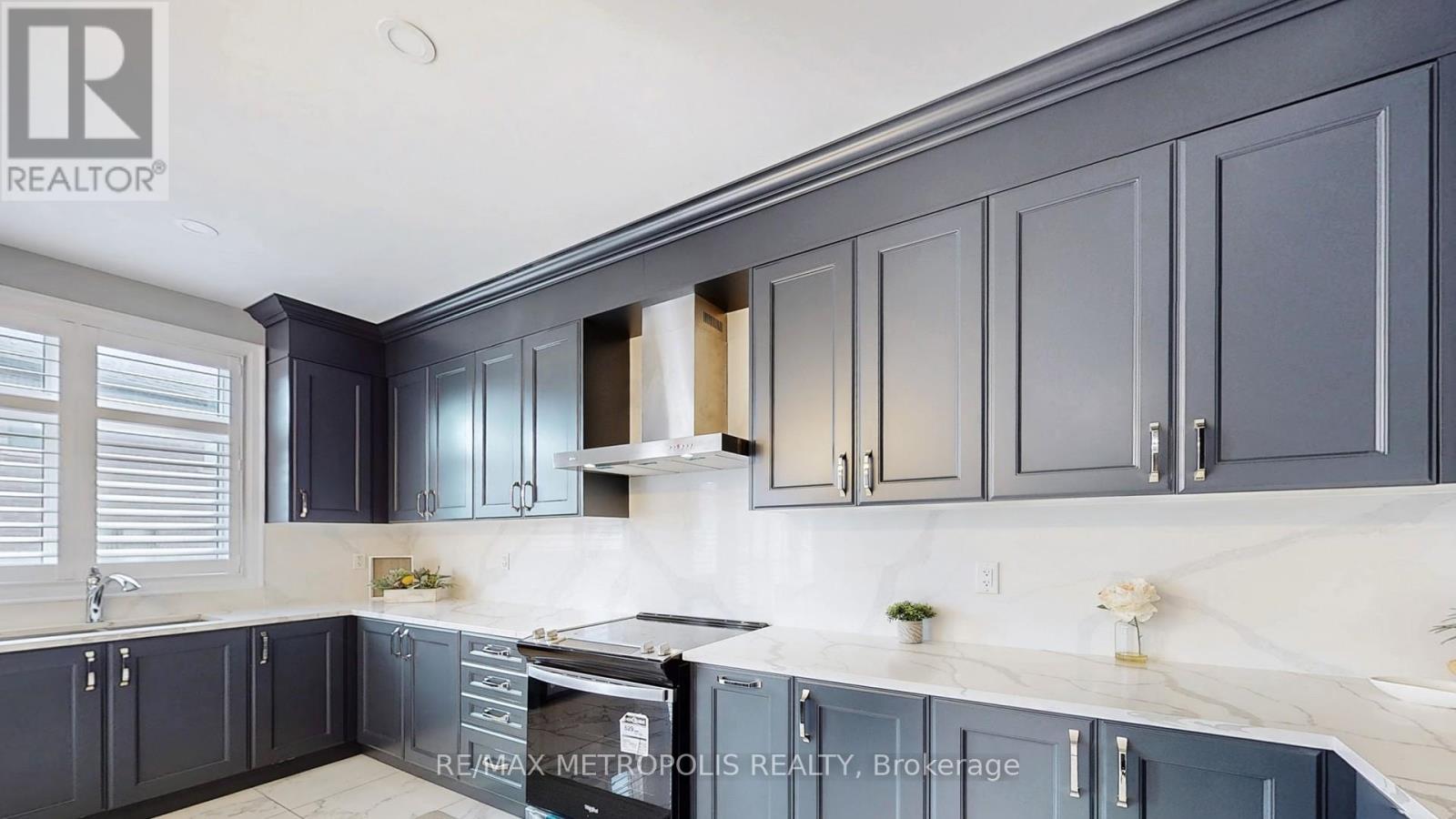 126 Silk Twist Drive, East Gwillimbury, Ontario  L9N 0W1 - Photo 23 - N12504222