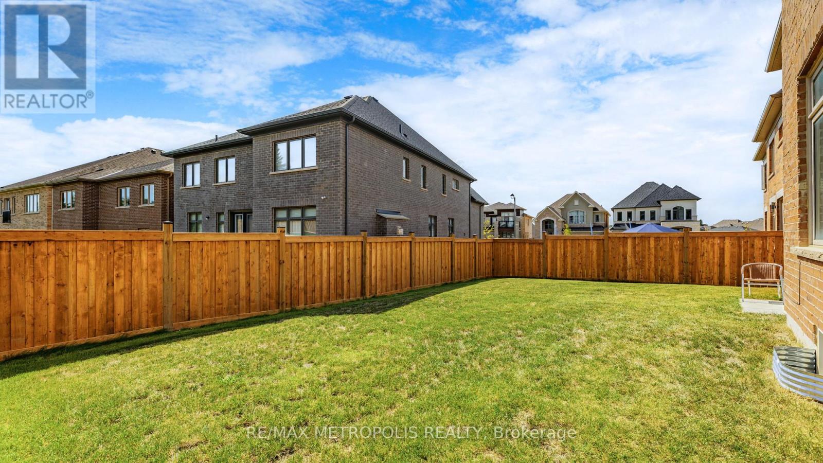 126 Silk Twist Drive, East Gwillimbury, Ontario  L9N 0W1 - Photo 46 - N12504222