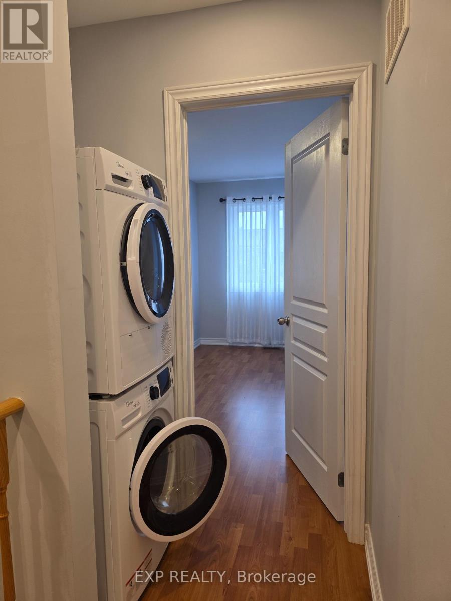 11 Winisk Street, Richmond Hill, Ontario  L4E 0M6 - Photo 14 - N12504236