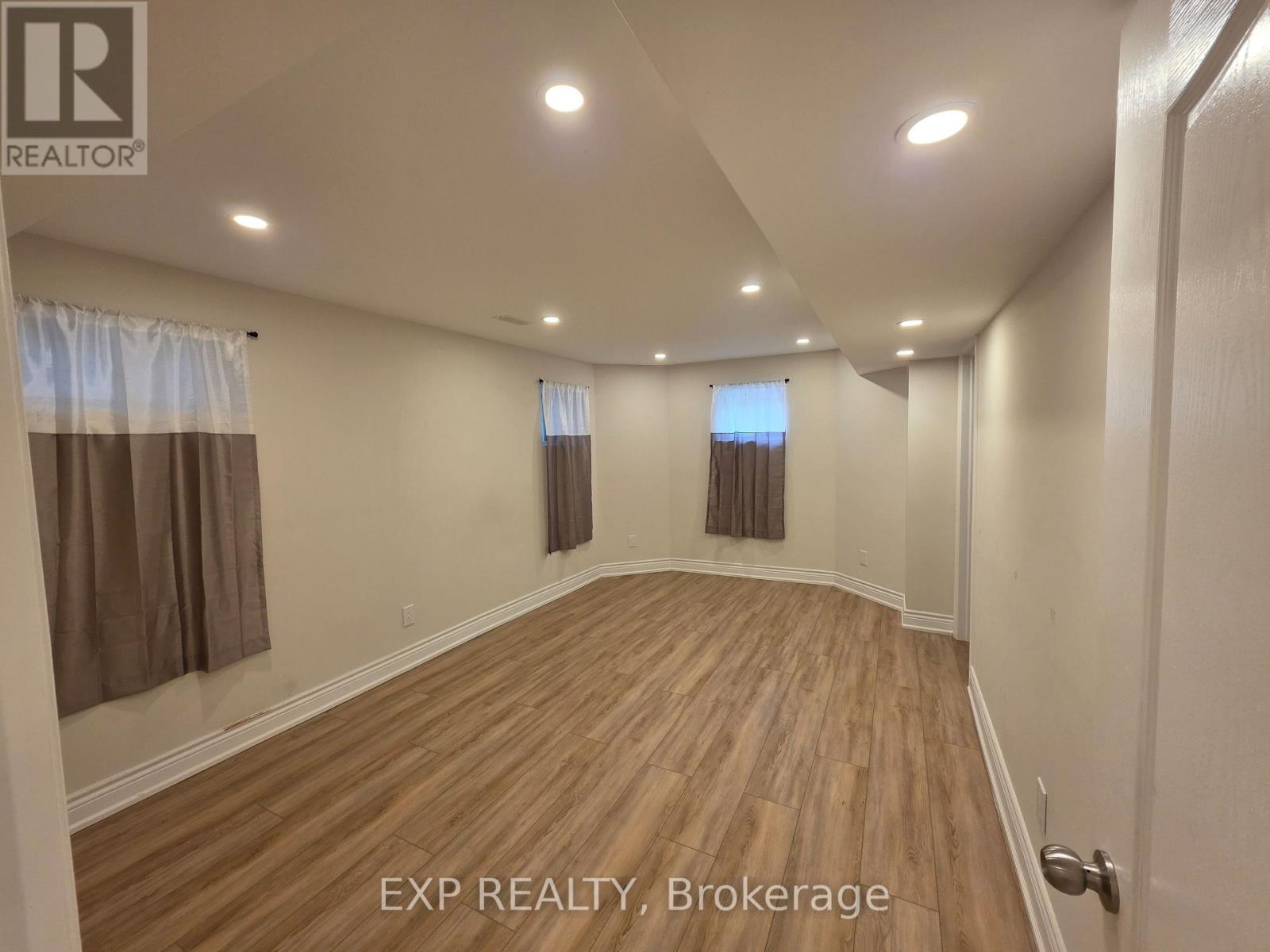 11 Winisk Street, Richmond Hill, Ontario  L4E 0M6 - Photo 15 - N12504236