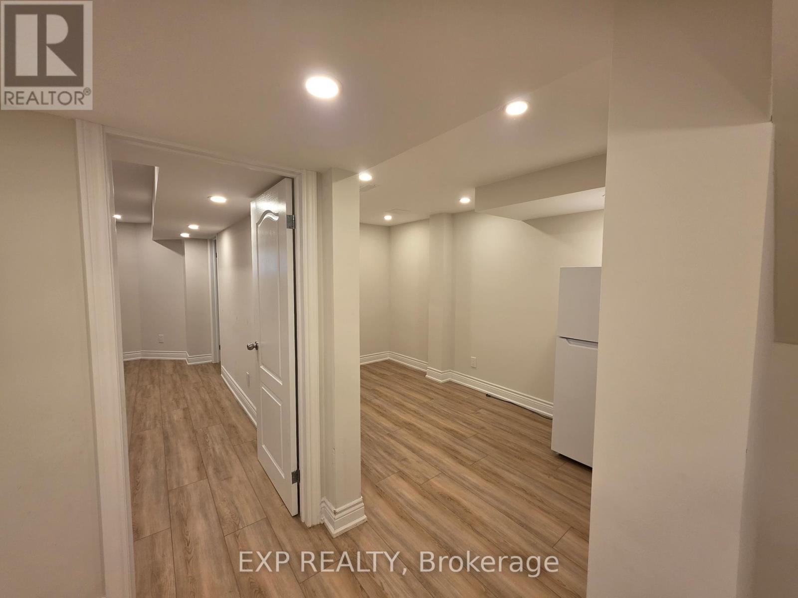 11 Winisk Street, Richmond Hill, Ontario  L4E 0M6 - Photo 17 - N12504236