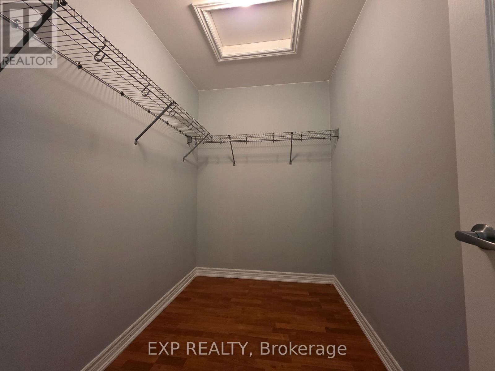 11 Winisk Street, Richmond Hill, Ontario  L4E 0M6 - Photo 9 - N12504236