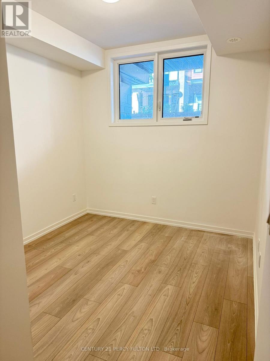 23 - 17 Lytham Green Circle, Newmarket, Ontario  L3Y 0H4 - Photo 8 - N12504354