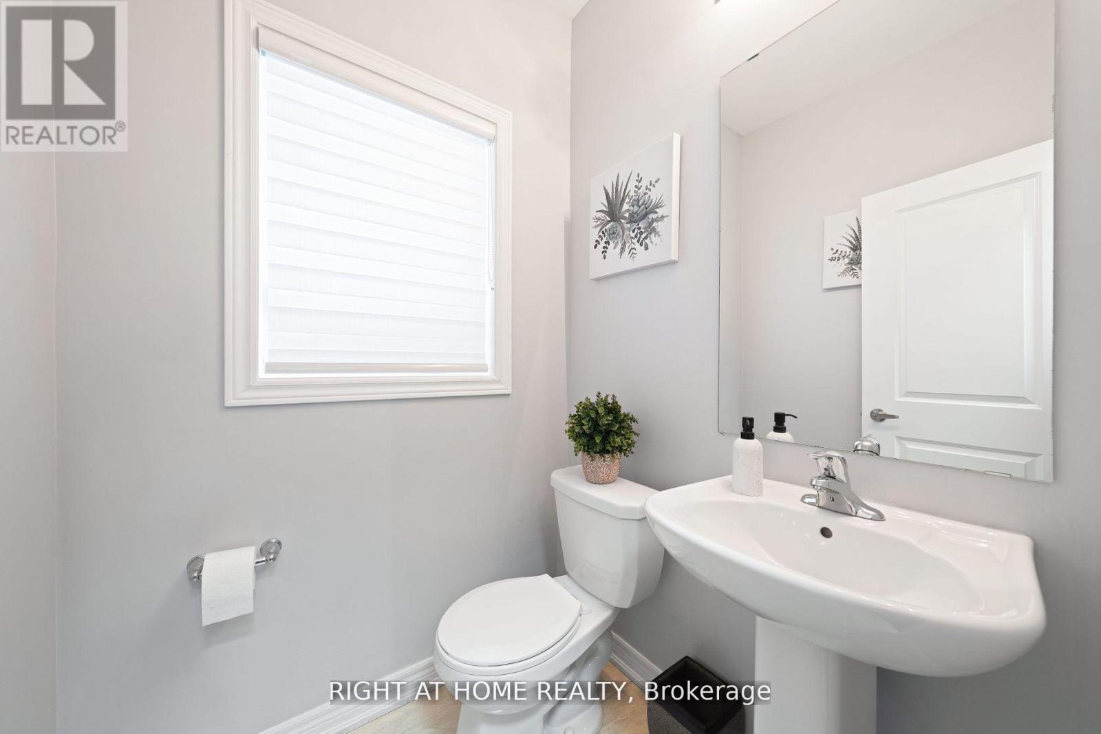 1655 Emberton Way, Innisfil, Ontario  L9S 0N4 - Photo 16 - N12504388