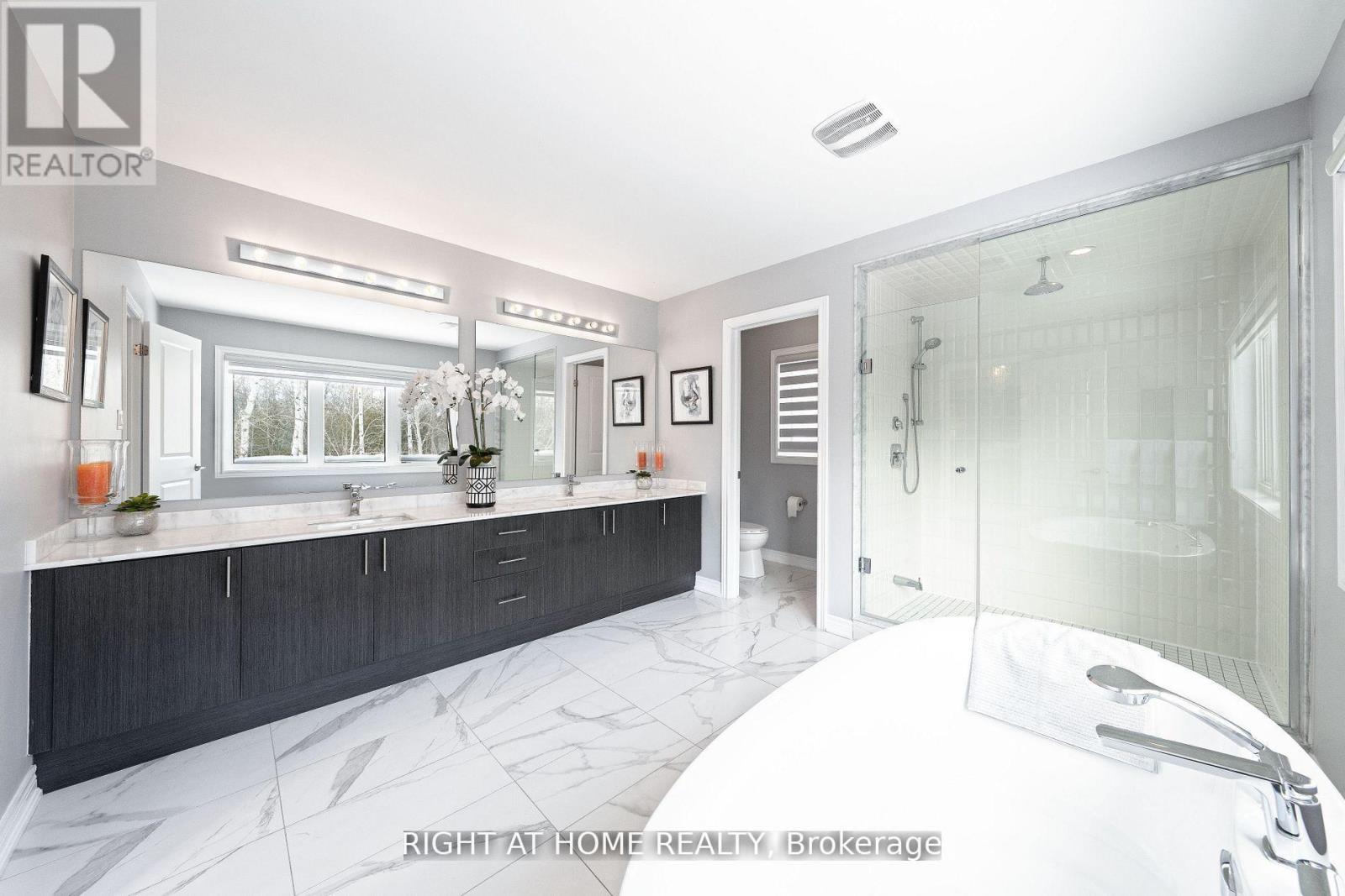 1655 Emberton Way, Innisfil, Ontario  L9S 0N4 - Photo 25 - N12504388