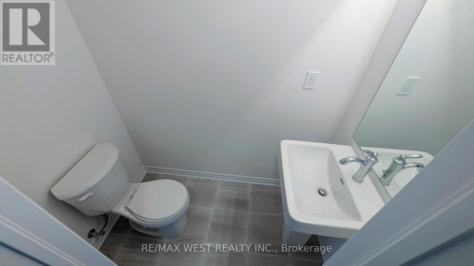 95 Paradox Street, Vaughan, Ontario  L4L 1A7 - Photo 14 - N12504420