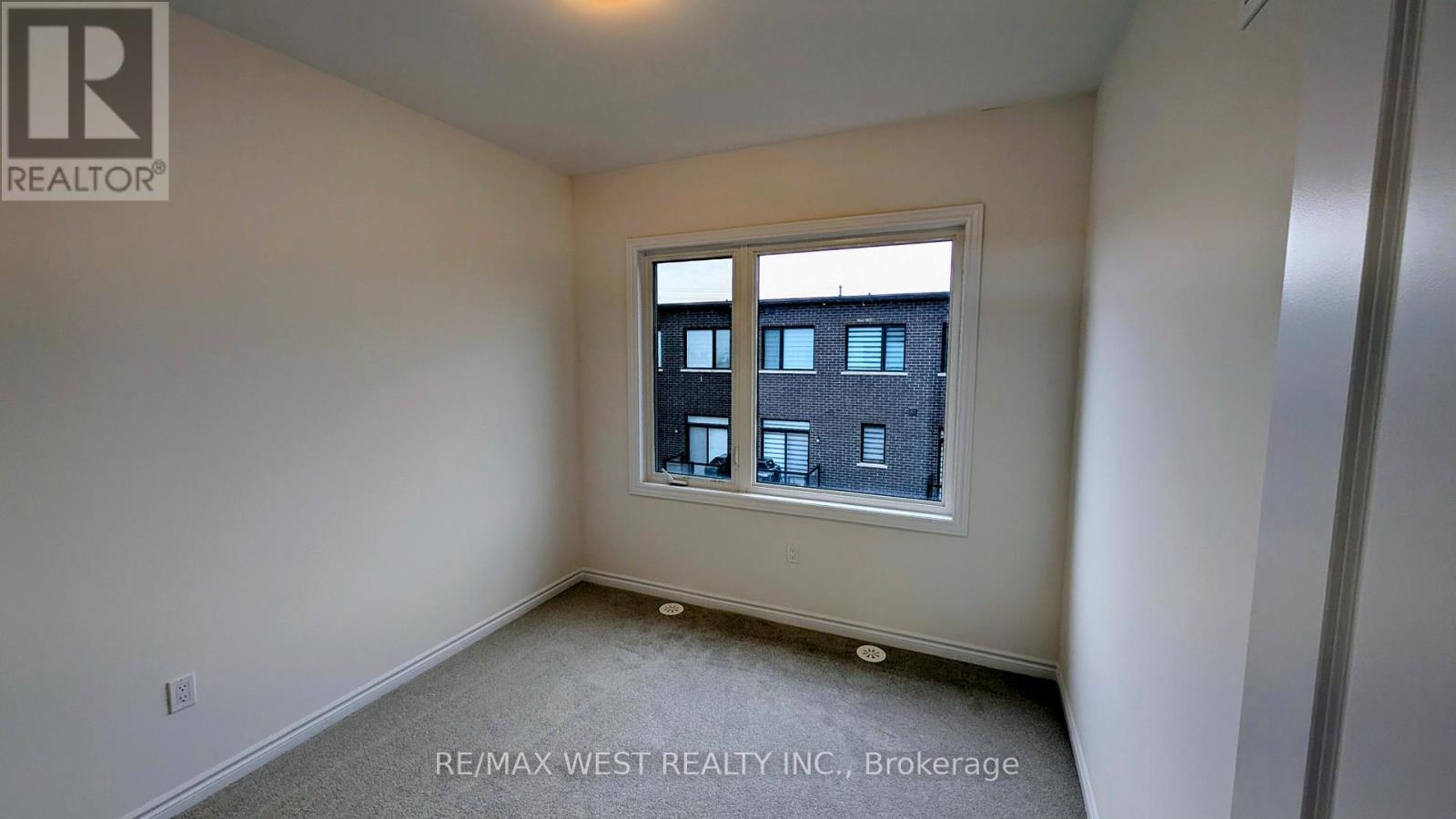 95 Paradox Street, Vaughan, Ontario  L4L 1A7 - Photo 16 - N12504420