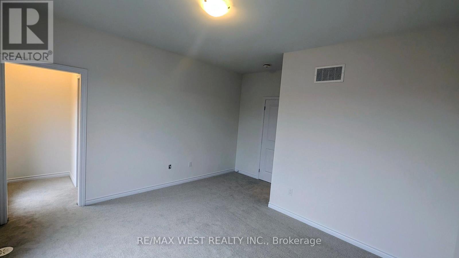 95 Paradox Street, Vaughan, Ontario  L4L 1A7 - Photo 21 - N12504420