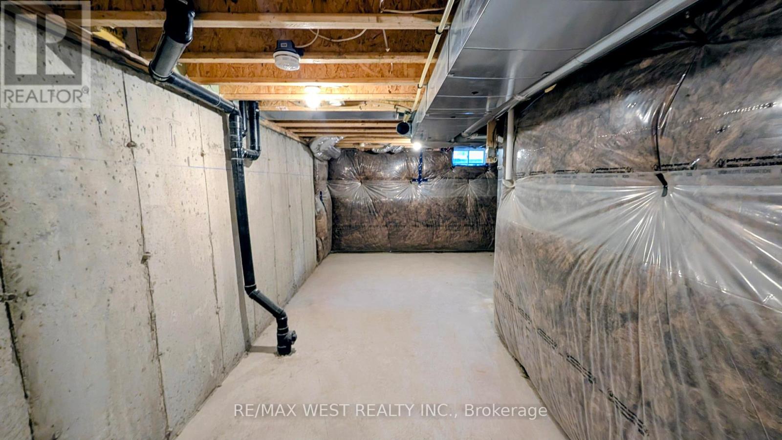 95 Paradox Street, Vaughan, Ontario  L4L 1A7 - Photo 32 - N12504420