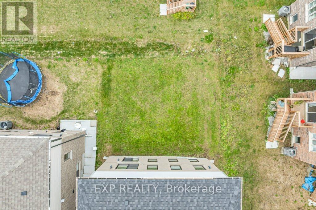 43 Sugar Trail, Kitchener, Ontario  N2R 0S5 - Photo 38 - X12503298