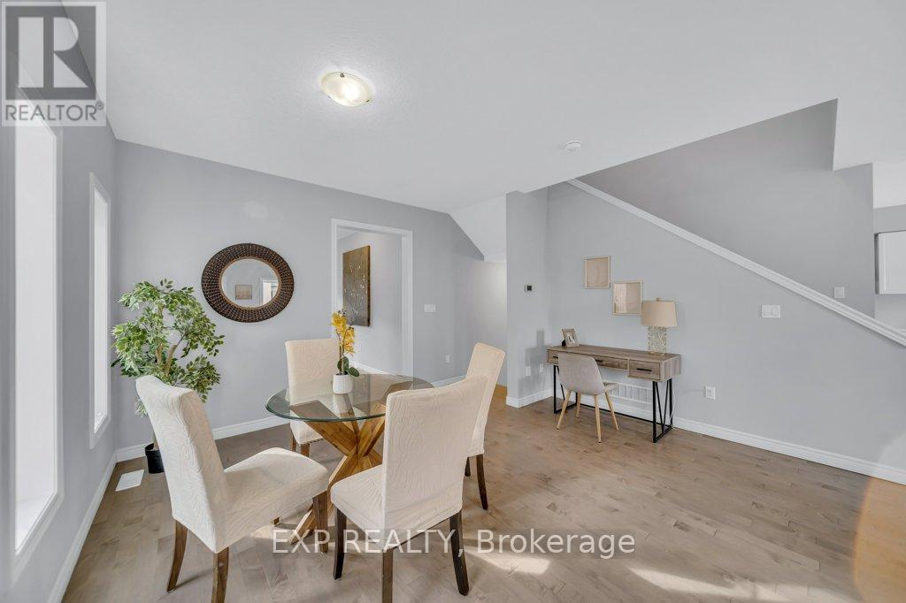 43 Sugar Trail, Kitchener, Ontario  N2R 0S5 - Photo 17 - X12503298