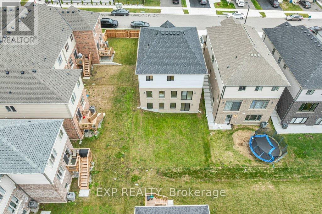 43 Sugar Trail, Kitchener, Ontario  N2R 0S5 - Photo 39 - X12503298