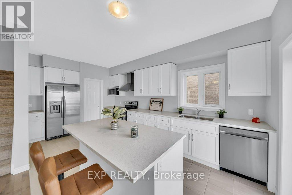 43 Sugar Trail, Kitchener, Ontario  N2R 0S5 - Photo 11 - X12503298