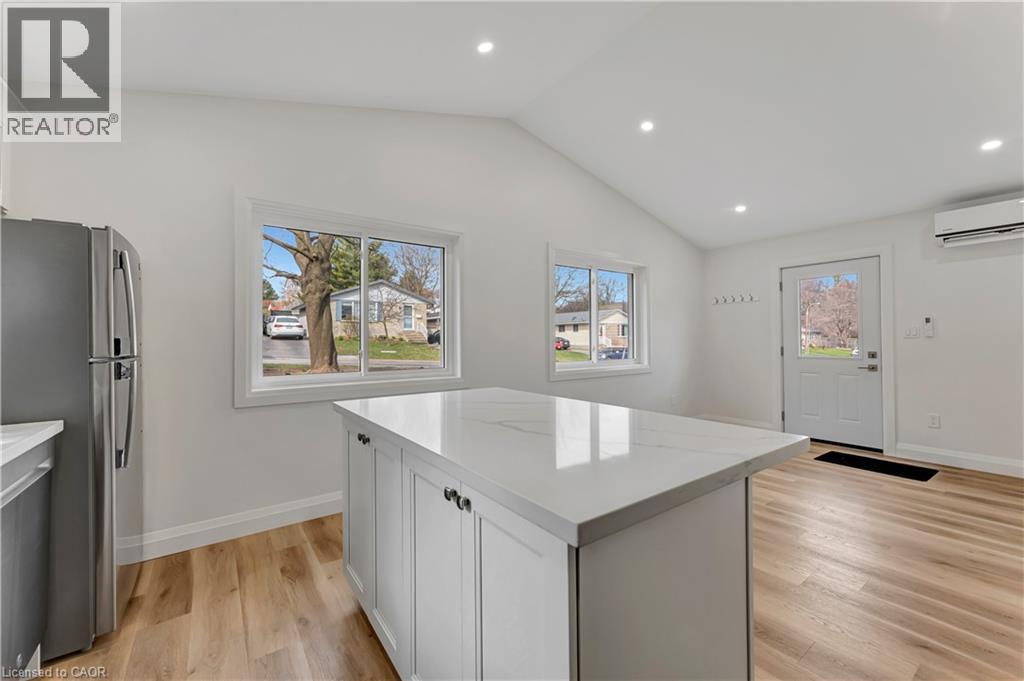 7 Hillside Drive Unit# 3, Kitchener, Ontario  N2E 1R1 - Photo 3 - 40785291