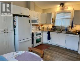 1034 Highway 3B Unit# 2, montrose, British Columbia