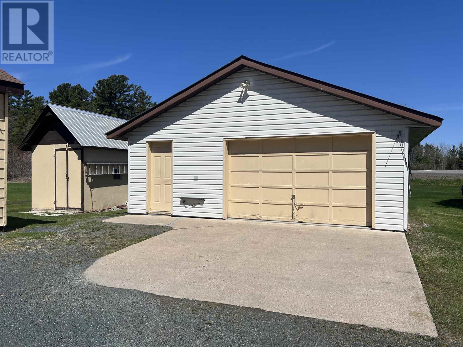 6 Williams St, Bruce Mines, Ontario P0R 1C0 - Photo 6 - SM251026