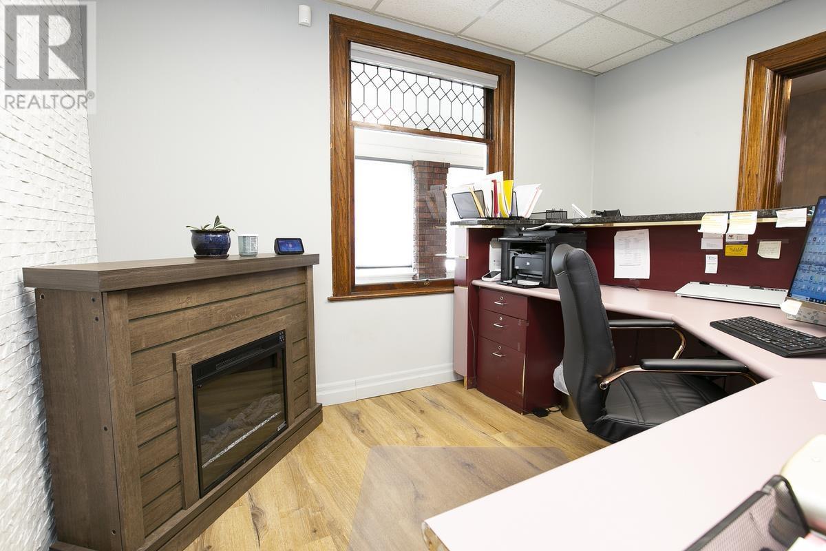 446 Albert St, Sault Ste. Marie, Ontario  P6A 2J8 - Photo 16 - SM253097