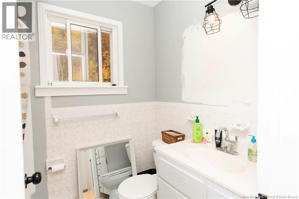 61-63 Ammon Road, Ammon, New Brunswick  E1G 3N7 - Photo 15 - NB128894