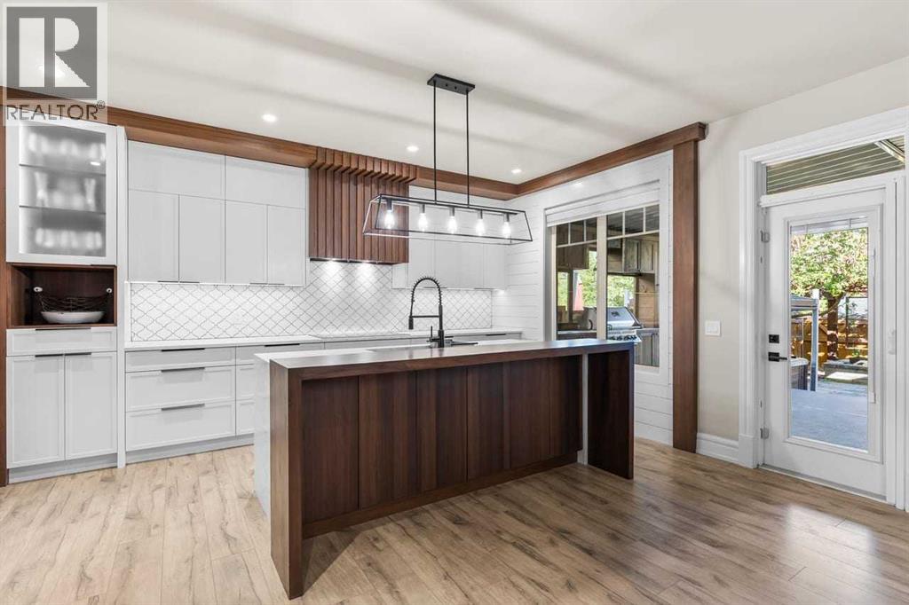 236 Aspen Dale Way Sw, Calgary, Alberta  T3H 0S1 - Photo 10 - A2259988