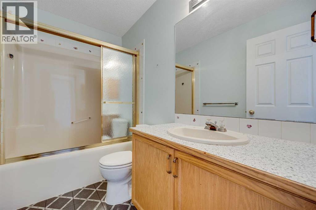 187 Applebrook Circle Se, Calgary, Alberta  T2A 7T3 - Photo 17 - A2261525