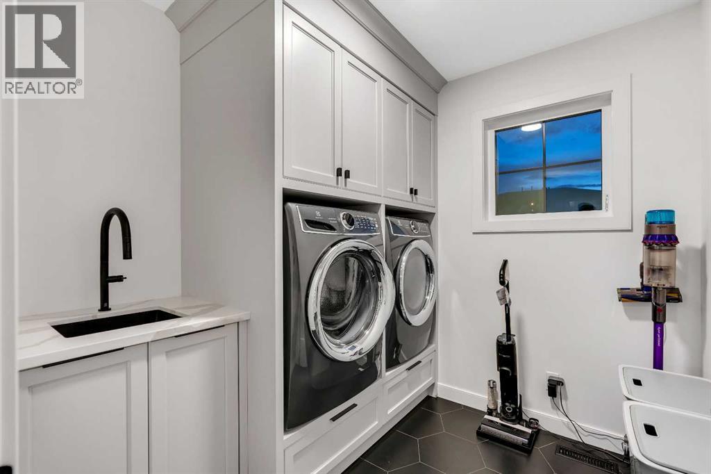 8 Mahogany Cape Se, Calgary, Alberta  T3M 2S2 - Photo 43 - A2261706