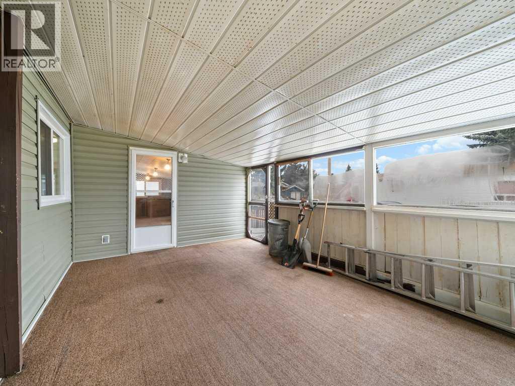 102 Burroughs Place Ne, Calgary, Alberta  T1Y 6K5 - Photo 2 - A2265004