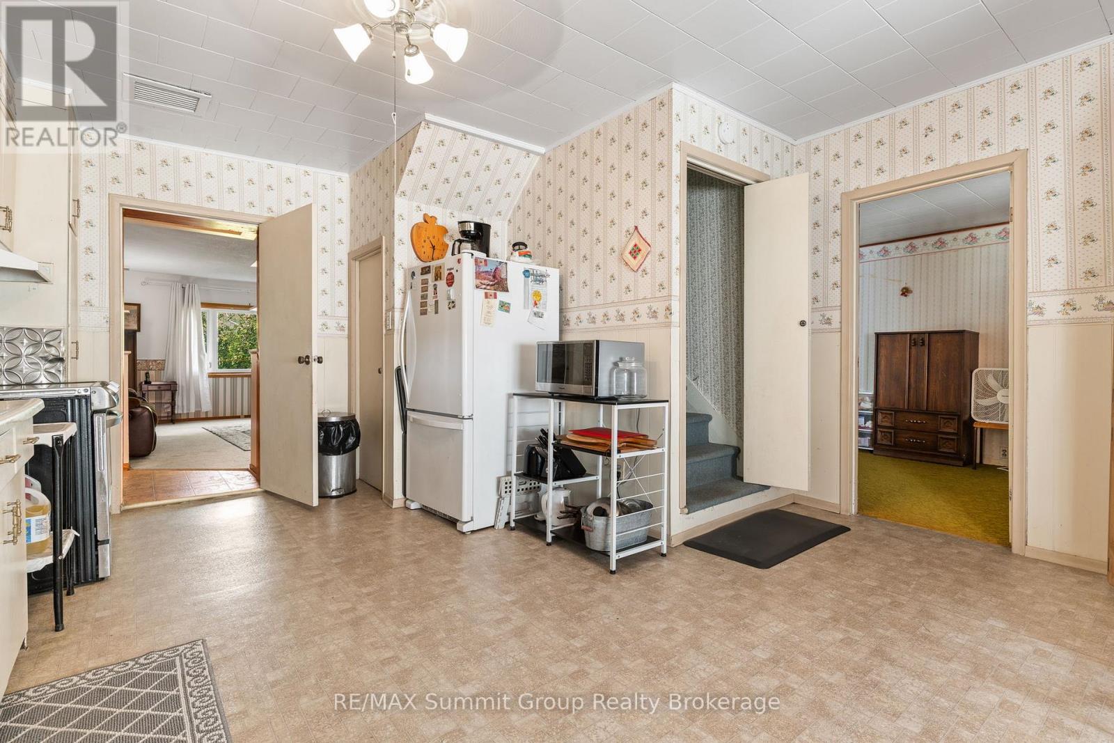 235274 Grey Road 13, Grey Highlands, Ontario  N0C 1G0 - Photo 14 - X12504510