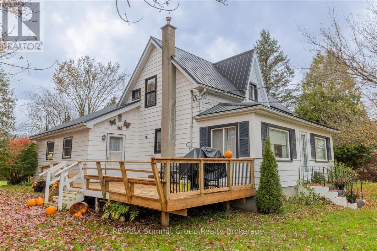 235274 Grey Road 13, Grey Highlands, Ontario  N0C 1G0 - Photo 8 - X12504510