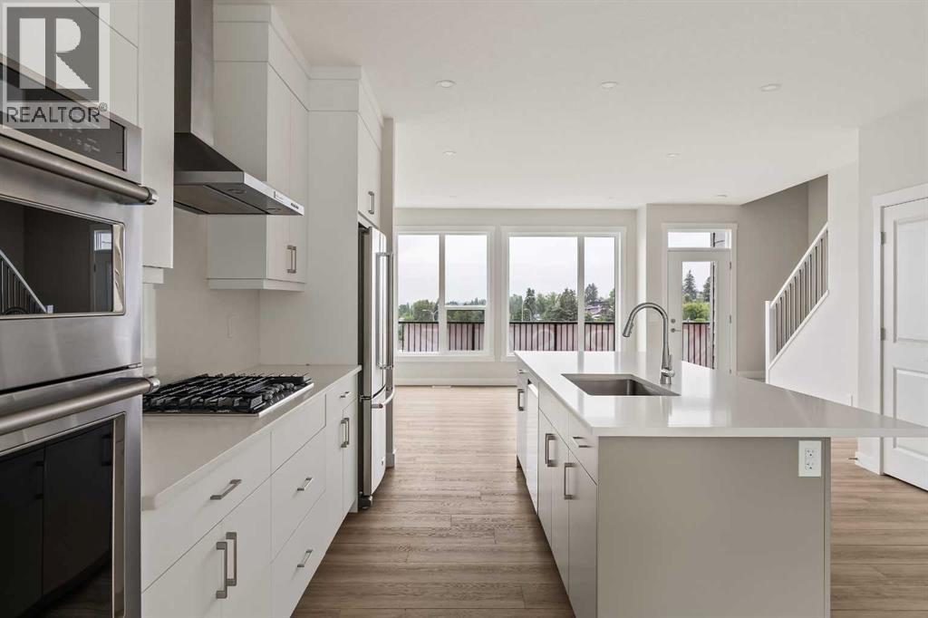 417 Sovereign Common Sw, Calgary, Alberta  T3C 3Y3 - Photo 10 - A2266257