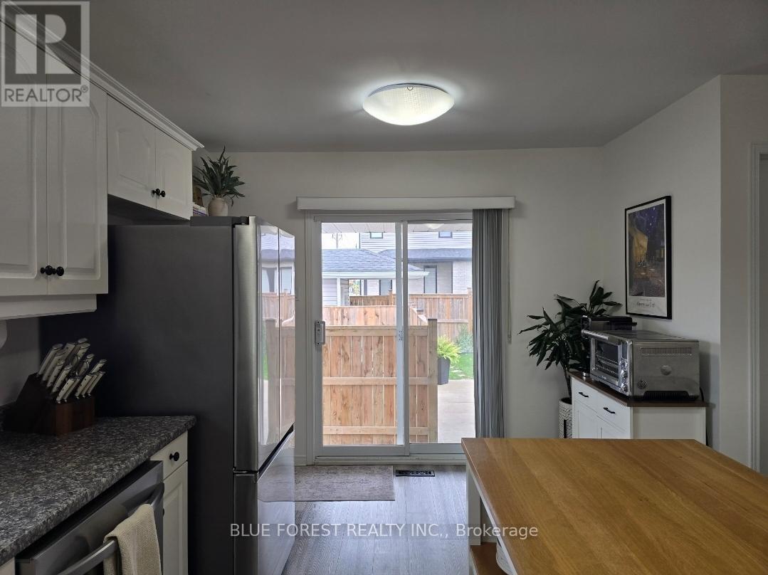 433 Highview Drive, St. Thomas, Ontario  N5R 6C5 - Photo 16 - X12504456