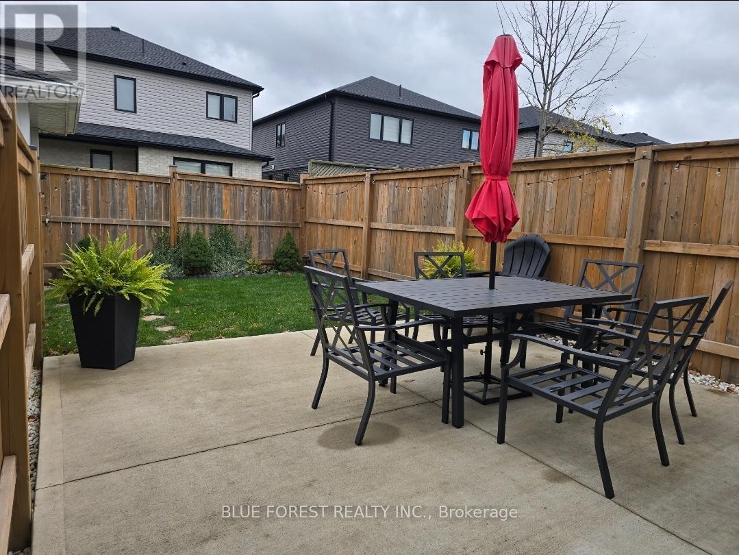 433 Highview Drive, St. Thomas, Ontario  N5R 6C5 - Photo 25 - X12504456