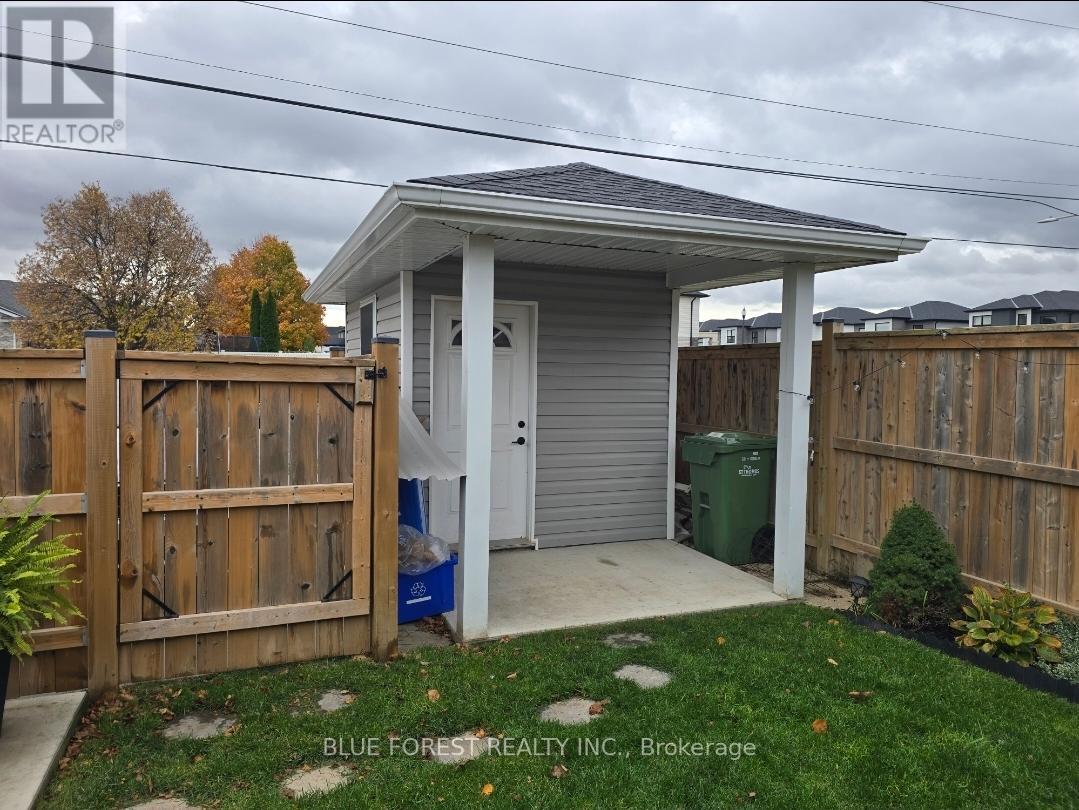 433 Highview Drive, St. Thomas, Ontario  N5R 6C5 - Photo 28 - X12504456