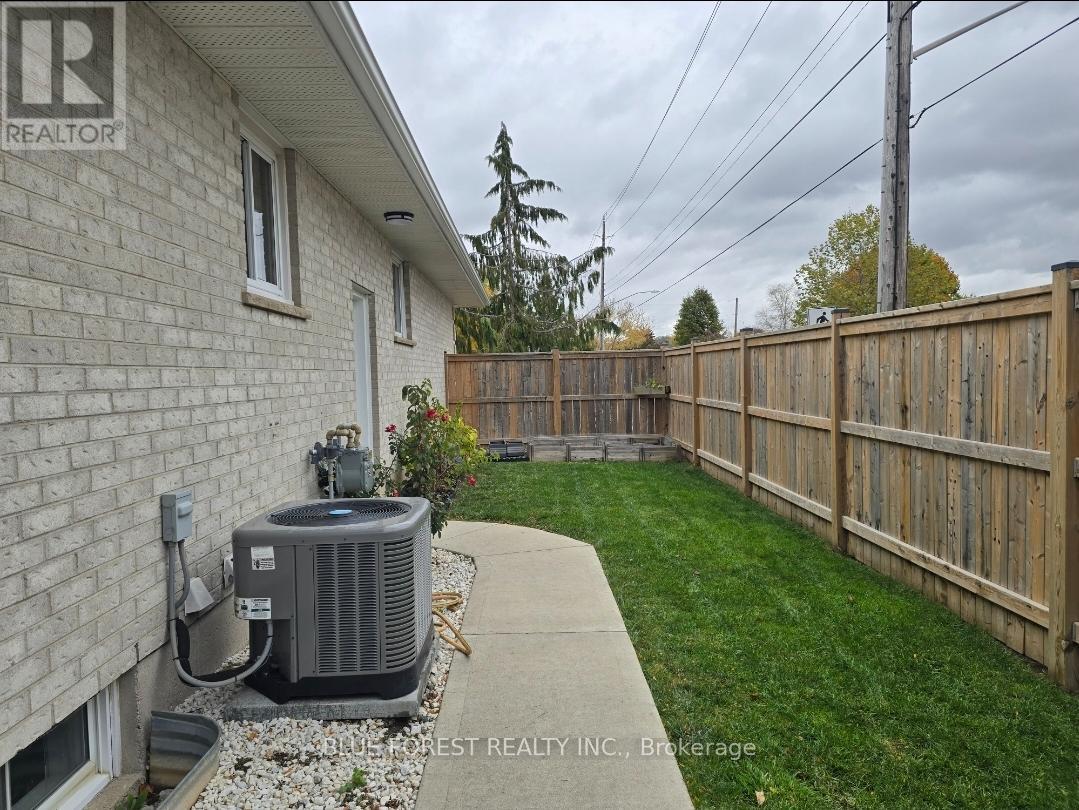 433 Highview Drive, St. Thomas, Ontario  N5R 6C5 - Photo 29 - X12504456