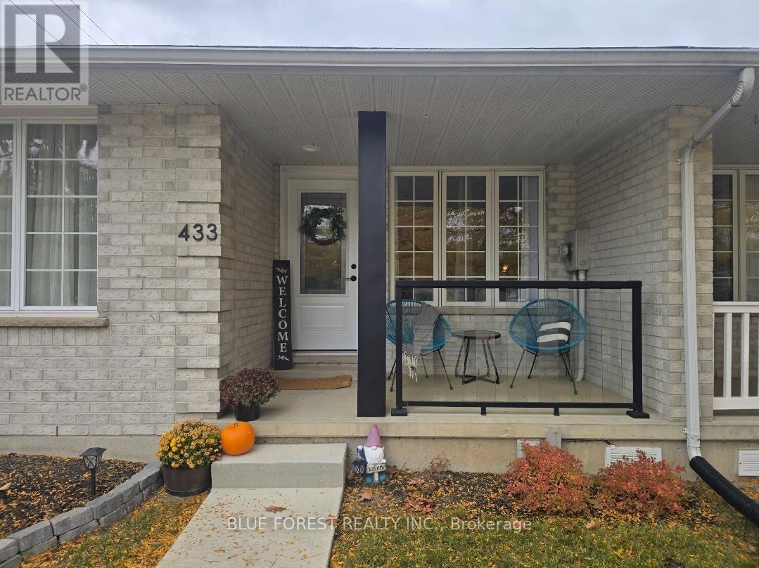 433 Highview Drive, St. Thomas, Ontario  N5R 6C5 - Photo 3 - X12504456
