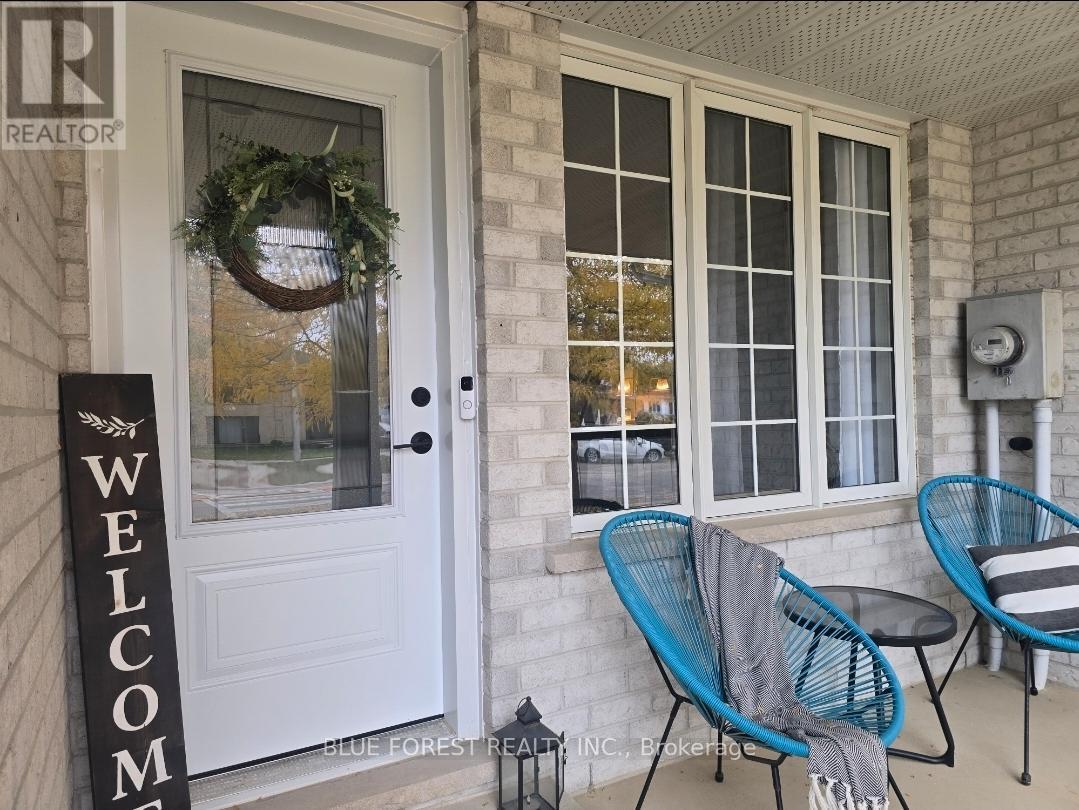 433 Highview Drive, St. Thomas, Ontario  N5R 6C5 - Photo 4 - X12504456