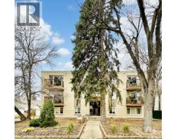 18 2358 Rae STREET Cathedral RG