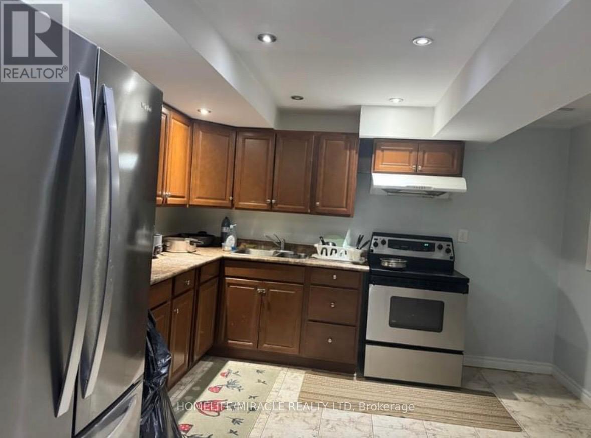 78 Jordensen Drive, Brampton, Ontario  L6X 0S1 - Photo 2 - W12504242