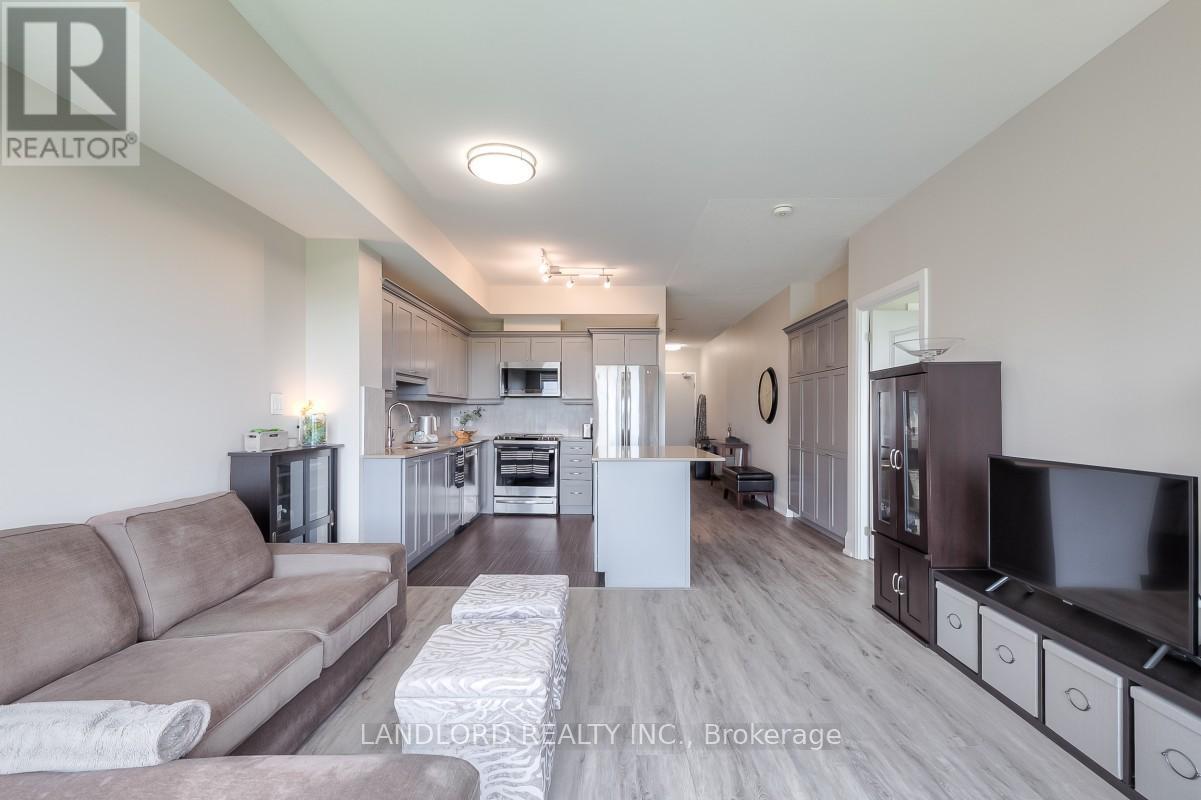 904 - 3865 Lake Shore Boulevard W, Toronto, Ontario  M8W 0A2 - Photo 4 - W12504266