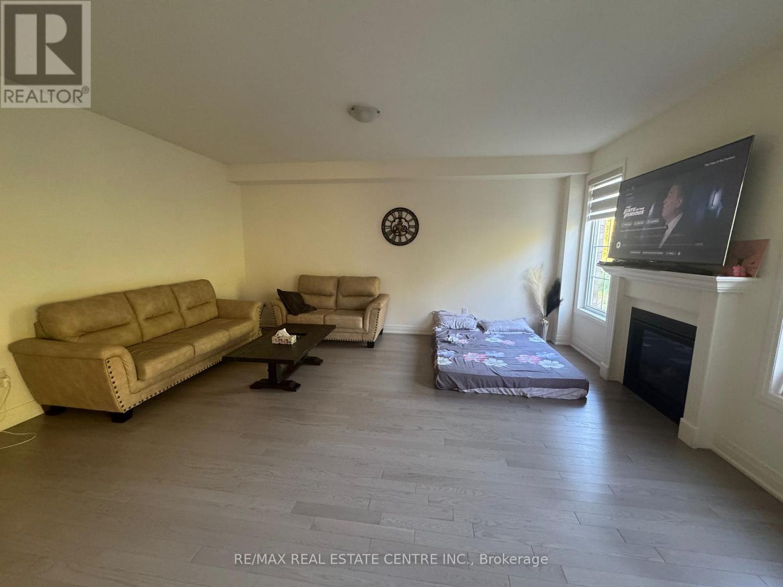 (Upper Level) - 8 Unwind Crescent, Brampton, Ontario  L6X 0B3 - Photo 10 - W12504278